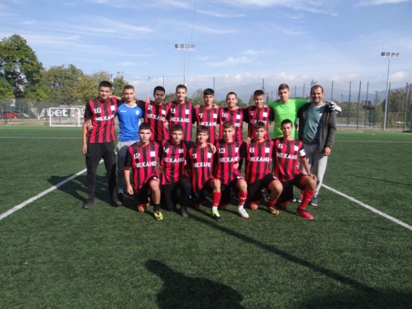 Напрегнат финал за 8-10 клас в Общинското първенство по футбол: ППМГ ,,Никола Обрешков“ победиха с гол в последната минута