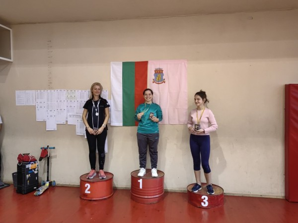 Над 100 участници събра Държавния турнир по спортна стрелба в Казанлък 