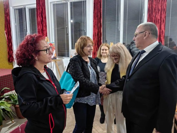 Мащабно видеонаблюдение и кръгово движение в центъра на Шейново планира да направи Петко Петков