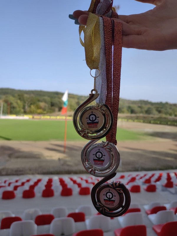 Над 100 участници събра Държавния турнир по спортна стрелба в Казанлък 