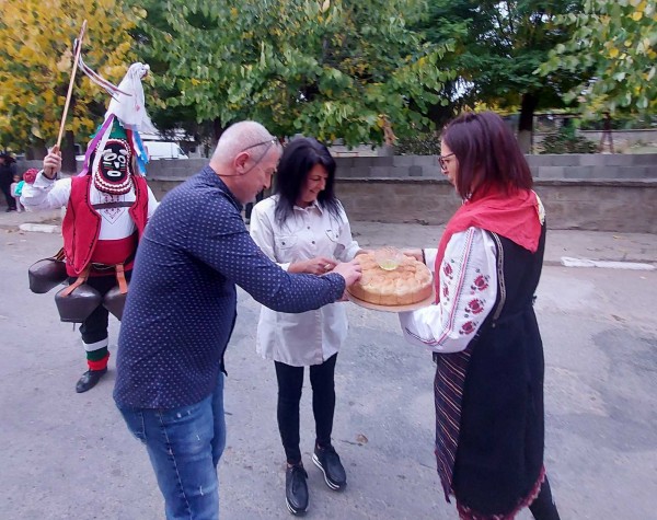 Д-р Колев, №1 е помогнал на много хора. Като кмет може да помогне на цялата община