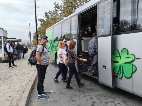 Василка Манова и Тотка Иванова свършиха работата на кмета на Ръжена