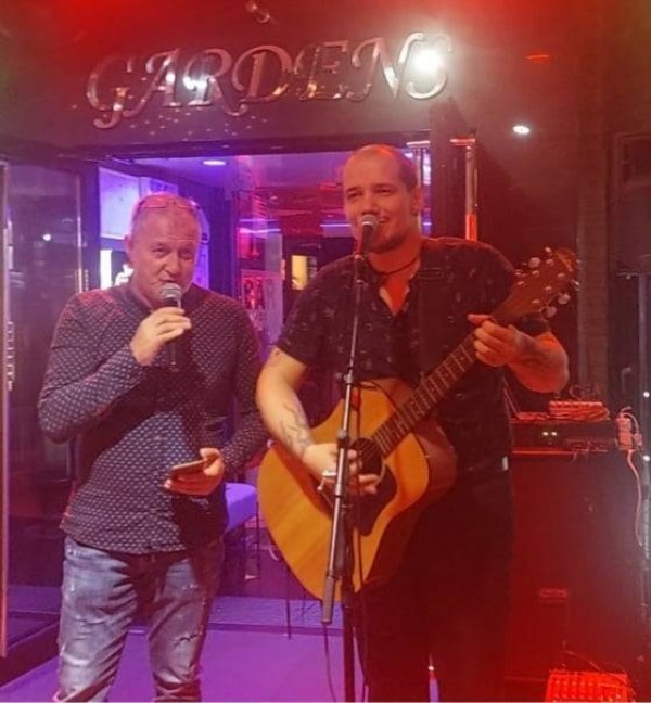 Синът на д-р Колев, №1 в бюлетината, подкрепи баща си с музика в надпреварата за кмет