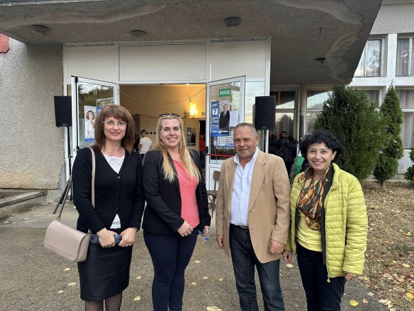 Църквата в Дунавци получи подарък за зимата от кандидат-кмета Дончо Гунев