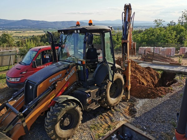 Изработка, доставка и монтаж на бетонни пръстени за ями от фирма „Палова 2019“ ЕООД 