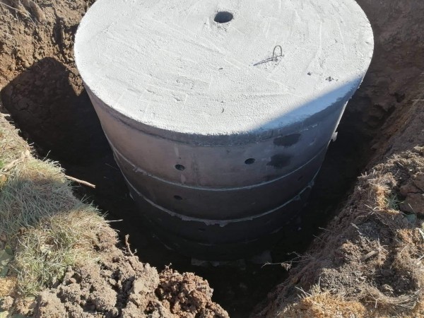 Изработка, доставка и монтаж на бетонни пръстени за ями от фирма „Палова 2019“ ЕООД 