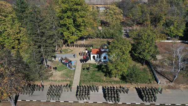 Новият православен параклис „Свети Димитър Солунски Чудотворец” беше осветен в 61 механизирана бригада