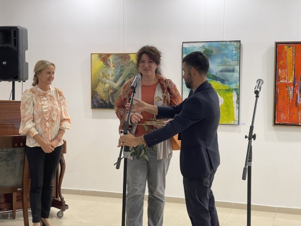 В навечерието на Деня на народните будители 23-и „Есенен салон“ отвори врати в Казанлък