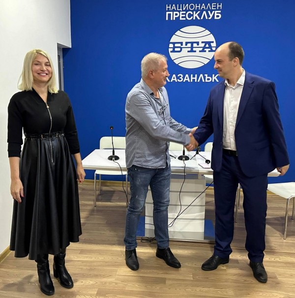 На 1 ноември ИТН и „Възраждане“ заявиха подкрепа на балотажа за д-р Колев, №1 в бюлетината