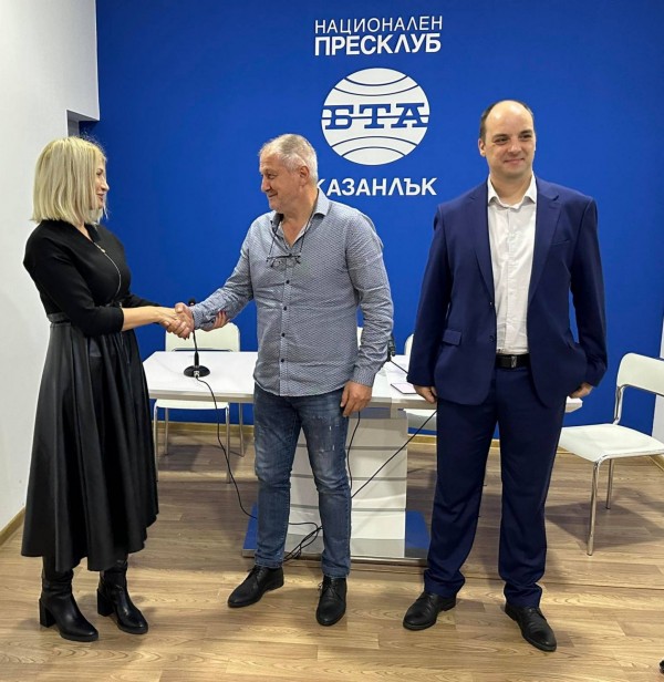 На 1 ноември ИТН и „Възраждане“ заявиха подкрепа на балотажа за д-р Колев, №1 в бюлетината