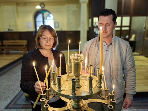 Галина Стоянова: Да се смирим и да отдадем почит на всички хора, които ни направиха Човеци / Новини от Казанлък