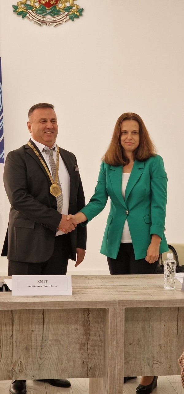 Иса Бесоолу, Общинският съвет и кметове в Павел баня положиха клетва