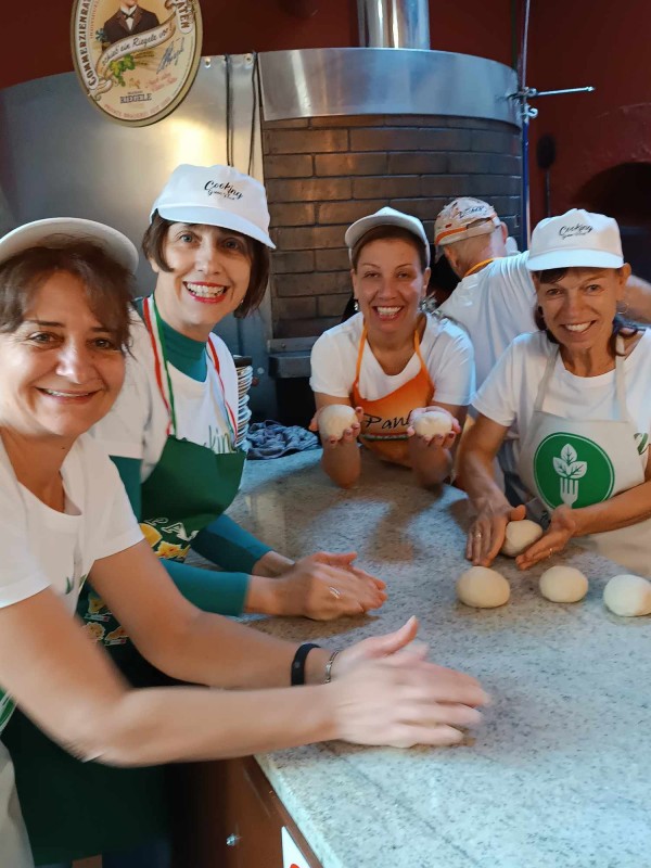 Втора група учители от ПГЛПТ усвояваха в Италия устойчиви практики в ресторантьорството по европейски проект по програма Еразъм+