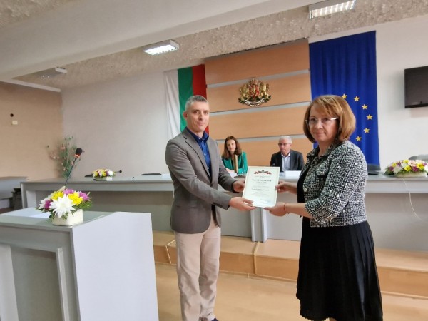 Галина Стоянова встъпи в четвъртия си мандат като кмет на община Казанлък