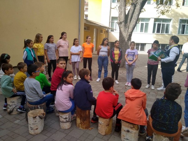 ОУ “Георги Кирков“ официално е част от Международната програма на Фондацията за Екологично образование “Екоучилища“