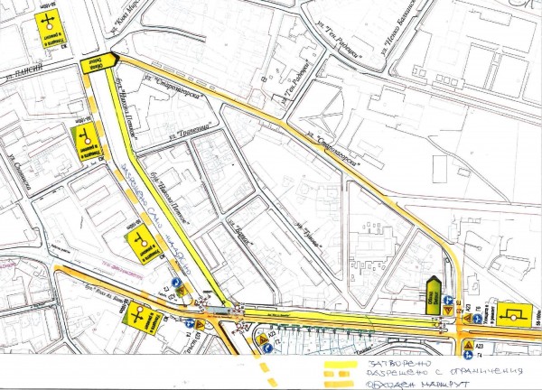 Частично ограничение на движението по северните пътни платна на кръстовището на бул. „Княз Александър Батенберг“ с бул. „Никола Петков“ от утре за два дни / Новини от Казанлък