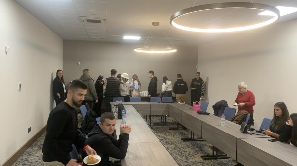 Бъдещите хотелиери от ПГЛПТ с професионална визита в елитен столичен хотел