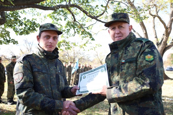 61 Стрямска механизирана бригада отбеляза празникa на Сухопътните войски