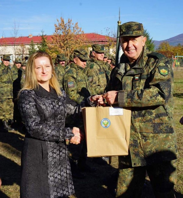 61 Стрямска механизирана бригада отбеляза празникa на Сухопътните войски