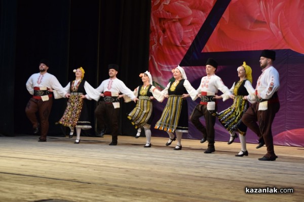 Хаджиеновци събраха 11 440 лева от благотворителния концерт и базар в помощ на учителката Татяна Казакова