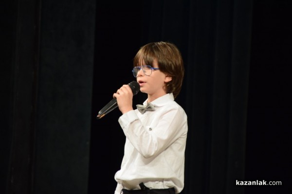 Хаджиеновци събраха 11 440 лева от благотворителния концерт и базар в помощ на учителката Татяна Казакова