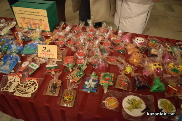 Хаджиеновци събраха 11 440 лева от благотворителния концерт и базар в помощ на учителката Татяна Казакова