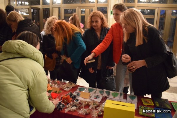 Хаджиеновци събраха 11 440 лева от благотворителния концерт и базар в помощ на учителката Татяна Казакова