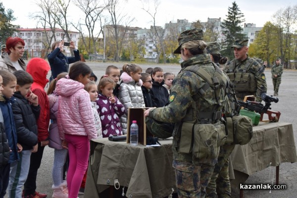 Ден на отворените врати по случай празника на Сухопътните войски