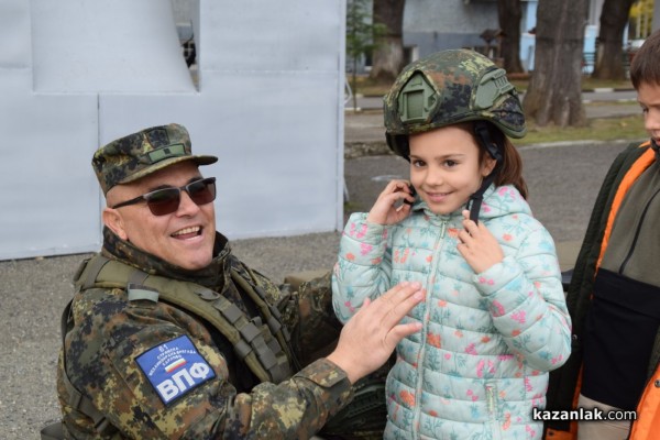 Ден на отворените врати по случай празника на Сухопътните войски