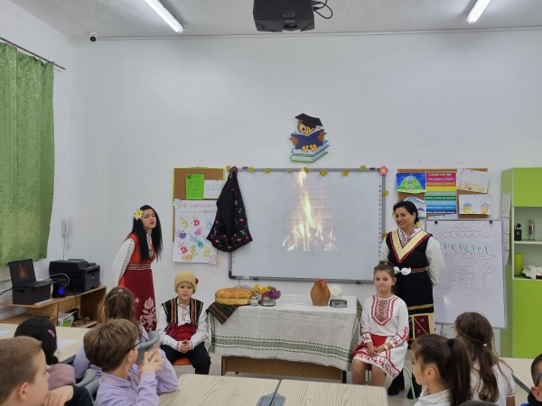 Третокласниците от ОУ „Св. Паисий Хилендарски“ отбелязаха  Деня на християнското семейство