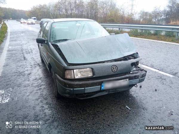 Два автомобила катастрофираха край Ягода 