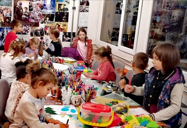 Малчуганите от  „Светлини сред сенките” получиха престижни награди от два конкурса 