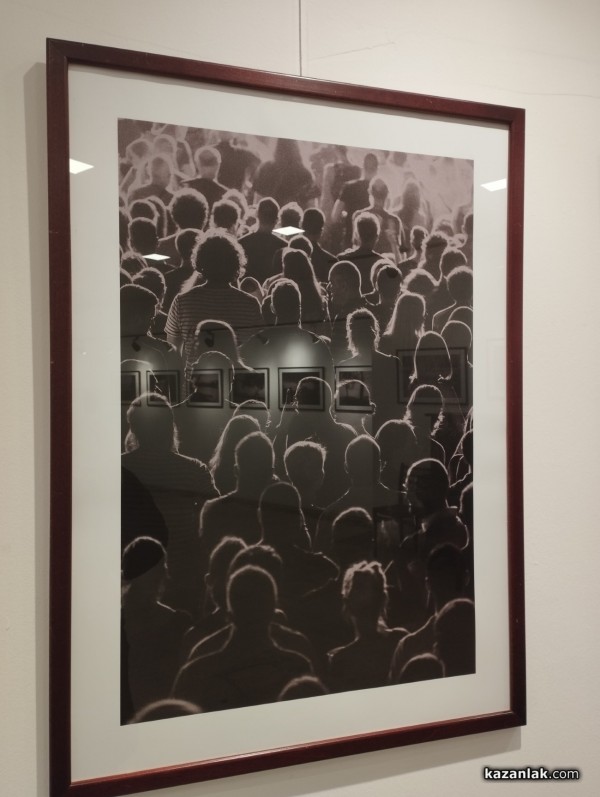 Откриха авторската фотоизложба “Sketch for Dreams“ на Милян Неделкович