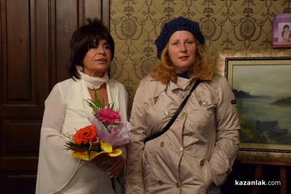 Ценка Местанска гостува в гр. Казанлък по покана на арт студио „Ненова и Лангуров“