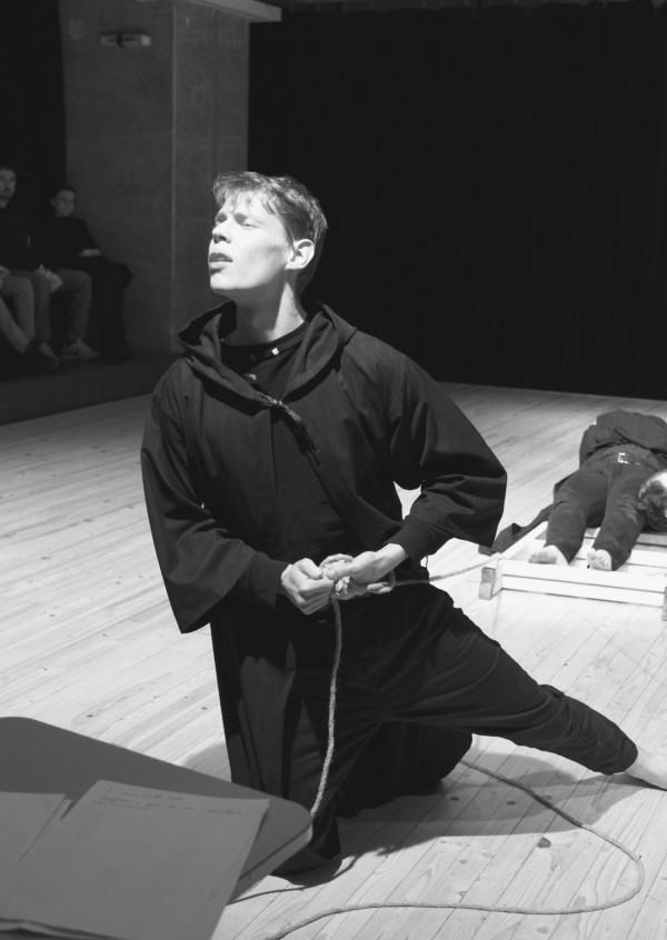 Представят постановката “Исус и Лазар“ на казанлъшка сцена 