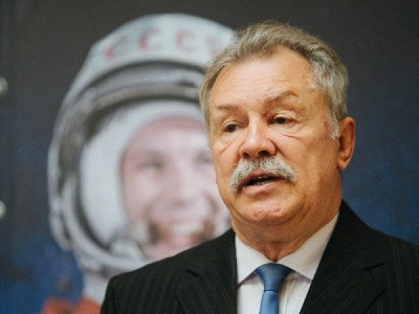 Първият унгарски космонавт гостувал в Бузовград