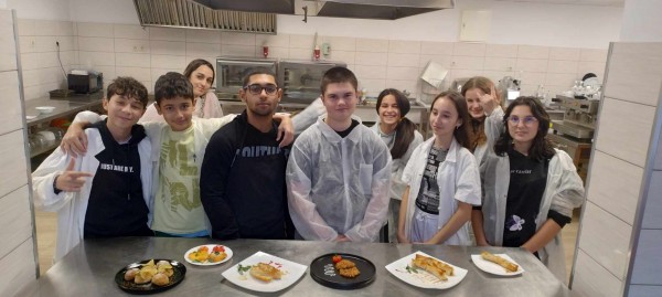 Ресторантьорите на ПГЛПТ с открити уроци и демонстрации в Европейската седмица на професионалните умения