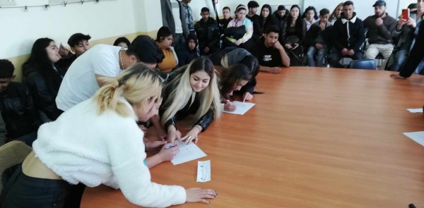 Профилирана гимназия „Акад.Петко Стайнов“ отбеляза днес патронния си празник 