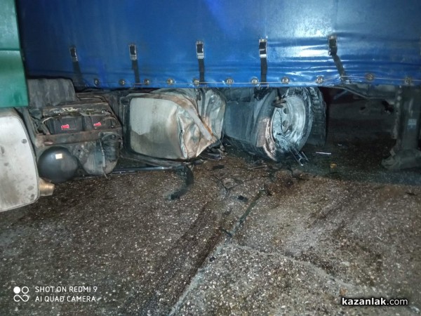 Двама души загинаха при тежка катастрофа на разклона за Бузлуджа