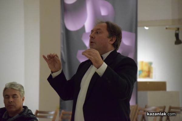 Смесен хор “Петко Стайнов“ подари незабравими емоции на казанлъшката публика 