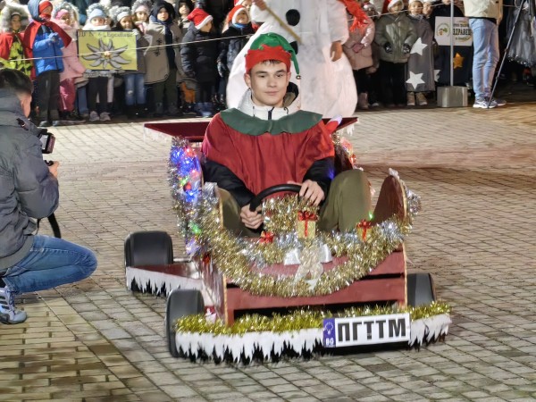 Сияещият град - вълшебства и радост през Коледните дни