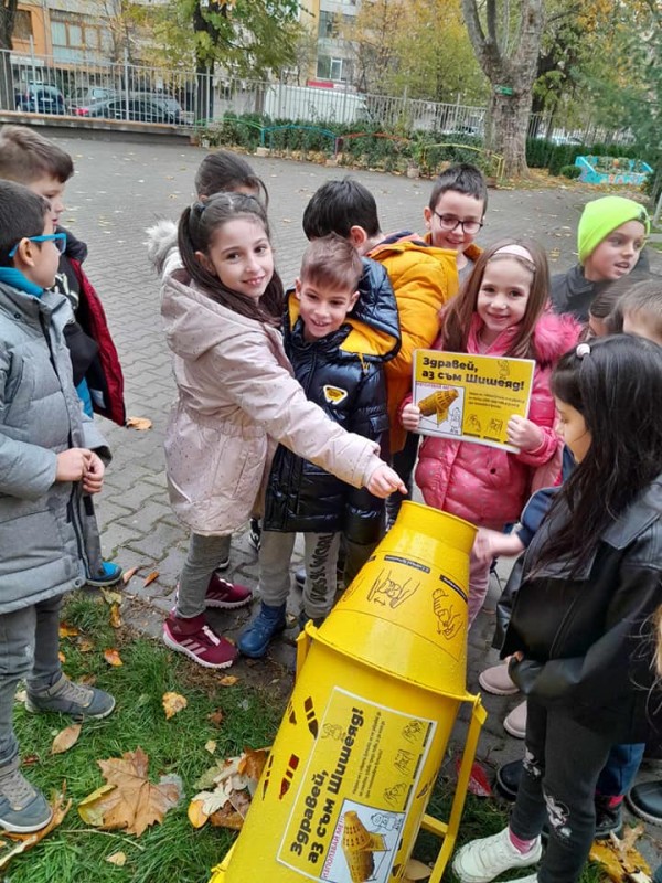 Продължават еко дейностите в ОУ “Георги Кирков“ част от Националната кампания „Искам да съм полезен... Рециклирай ме!“