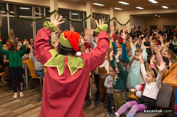 „М+С Хидравлик“ АД отново зарадва с коледни подаръци децата на служителите си