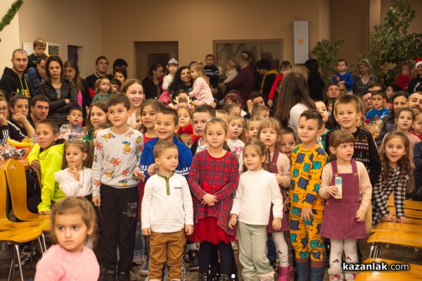 „М+С Хидравлик“ АД отново зарадва с коледни подаръци децата на служителите си