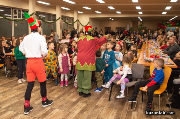 „М+С Хидравлик“ АД отново зарадва с коледни подаръци децата на служителите си