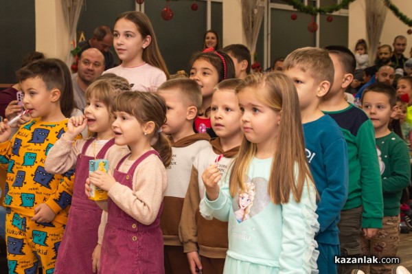 „М+С Хидравлик“ АД отново зарадва с коледни подаръци децата на служителите си