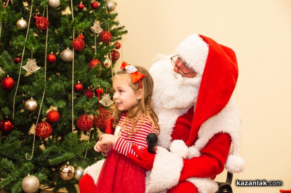 „М+С Хидравлик“ АД отново зарадва с коледни подаръци децата на служителите си