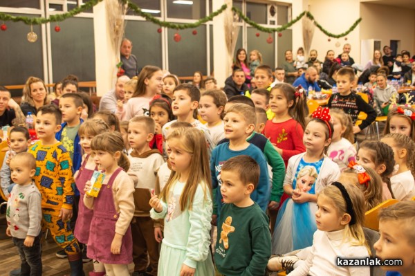 „М+С Хидравлик“ АД отново зарадва с коледни подаръци децата на служителите си