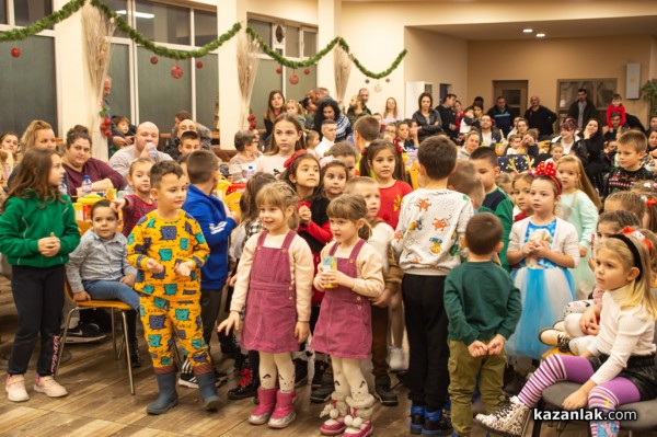 „М+С Хидравлик“ АД отново зарадва с коледни подаръци децата на служителите си