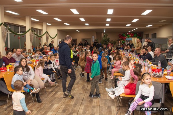 „М+С Хидравлик“ АД отново зарадва с коледни подаръци децата на служителите си